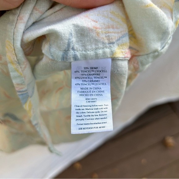 Faherty Hemp Floral Button Up Short sleeve Collared Shirt Size XL - Picture 2 of 8